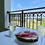 アパート Lily Flat Sunrise - 4 Min To Kavatsi Beach,