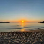 Lily Flat Sunrise - 4 Min To Kavatsi Beach, アパート *