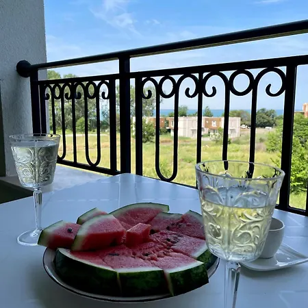 Lily Flat Sunrise - 4 Min To Kavatsi Beach, 索佐波尔