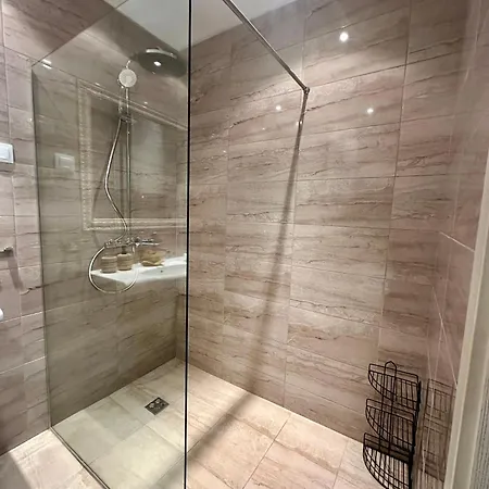 Apartmán Lily Flat Sunrise - 4 Min To Kavatsi Beach, *